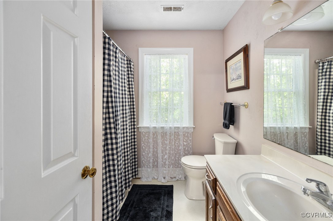 9807 Cole Mill Road North Chesterfield, VA 23237 - Photo 34 of 42 Gallery Image 34