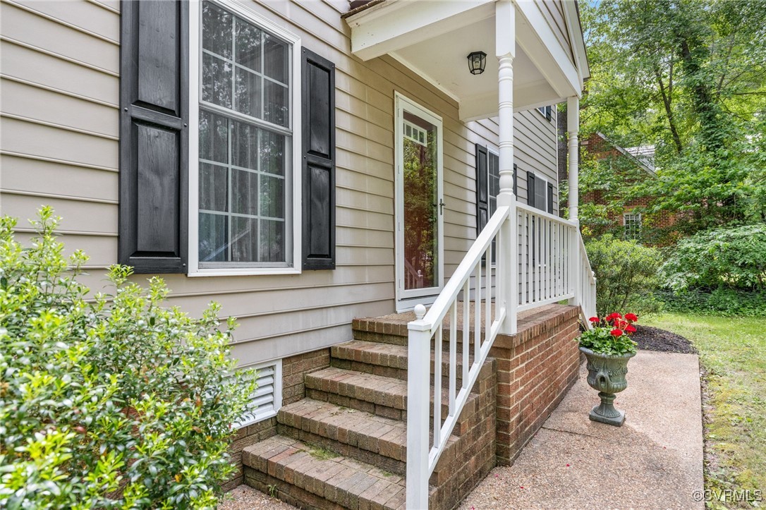 9807 Cole Mill Road North Chesterfield, VA 23237 - Photo 8 of 42 Gallery Image 8