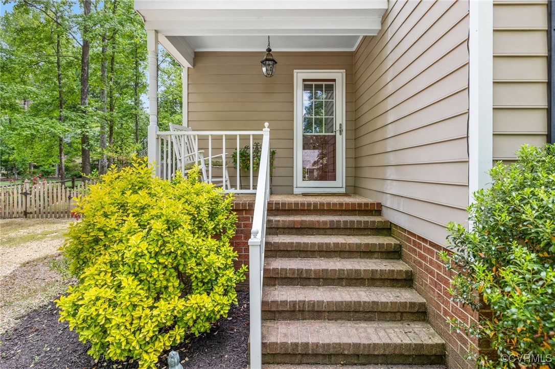 9807 Cole Mill Road North Chesterfield, VA 23237 - Photo 9 of 42 Gallery Image 9