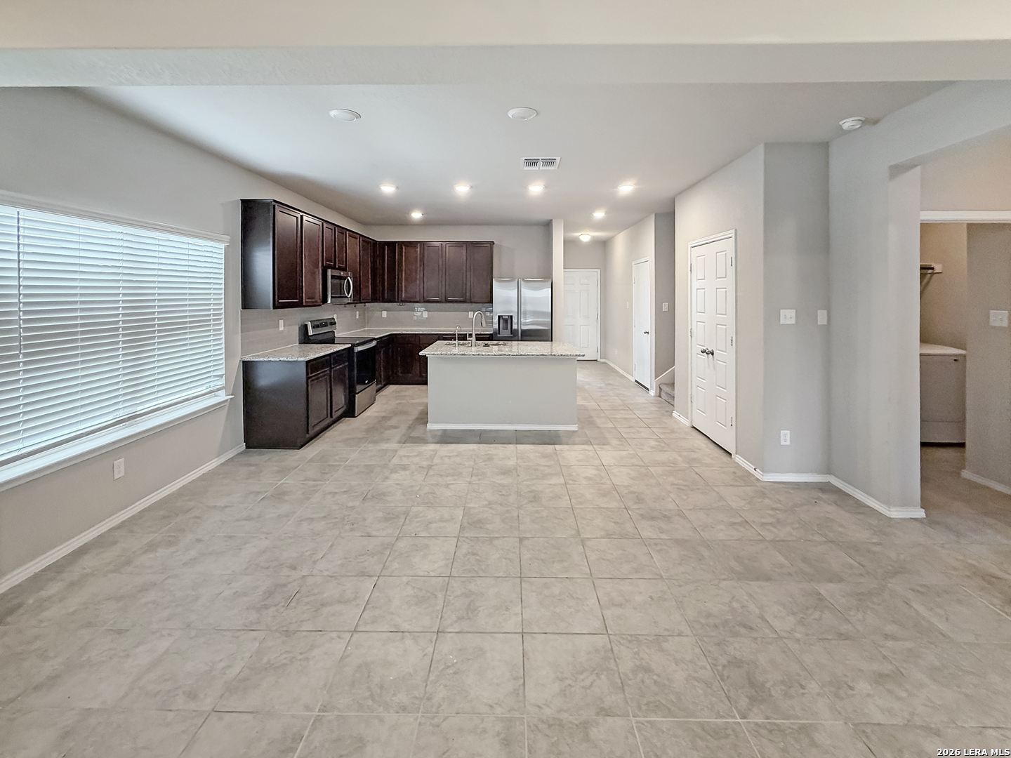 9231 Yaya Road Converse, TX 78109 - Photo 3 of 28