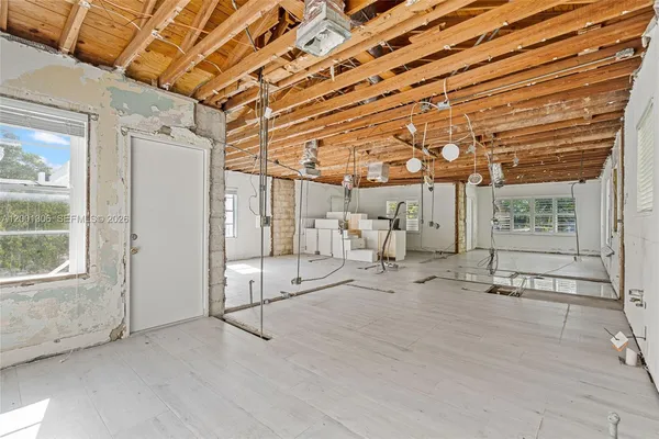 $899,900 | 177 Northeast 47th Street, Miami, FL 33137