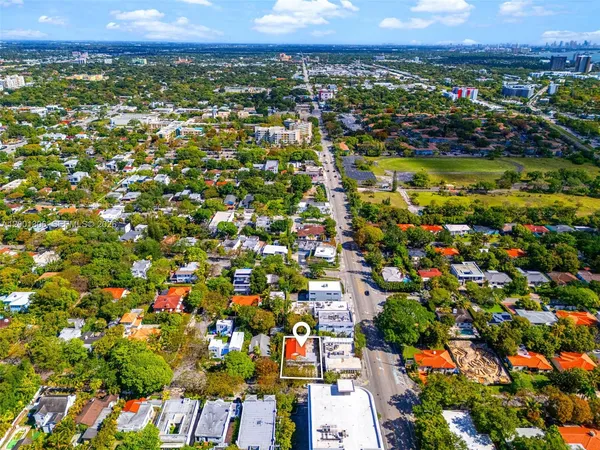 $899,900 | 177 Northeast 47th Street, Miami, FL 33137