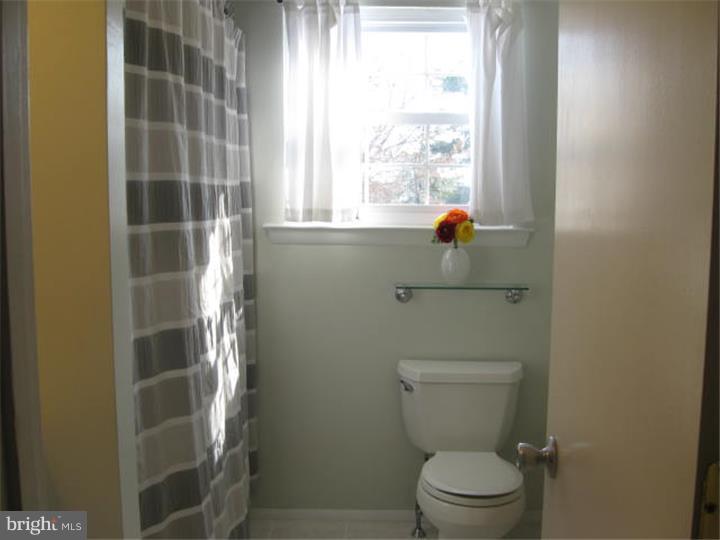 34 School Road Horsham, PA 19044 - Photo 7 of 15 Bathroom