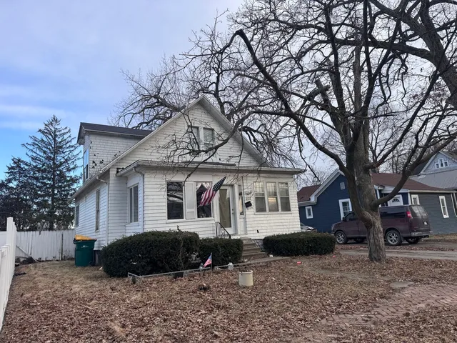 $40,000 | 405 South Sterling Street, Streator, IL 61364