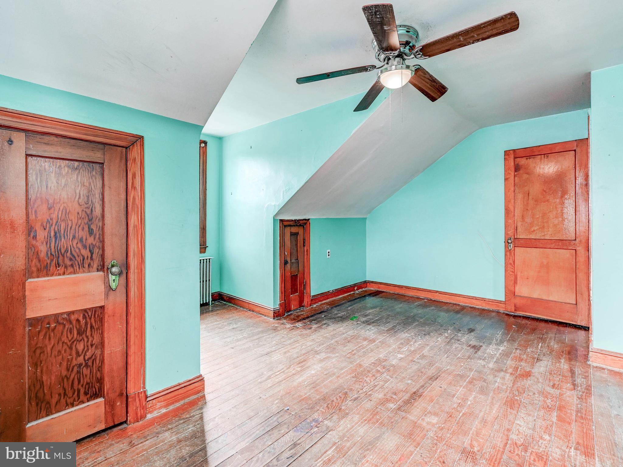 3206 Lynch Road Baltimore, MD 21219 - Photo 24 of 70 a view of an empty room with a window
