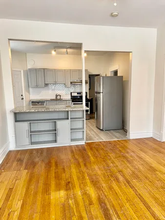 $550,000 | 511 North Taylor Avenue, Oak Park, IL 60302