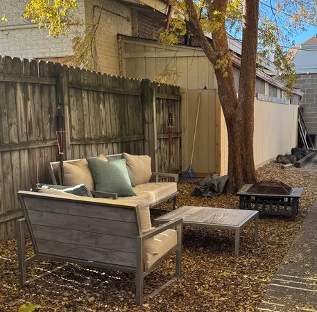 $550,000 | 511 North Taylor Avenue, Oak Park, IL 60302