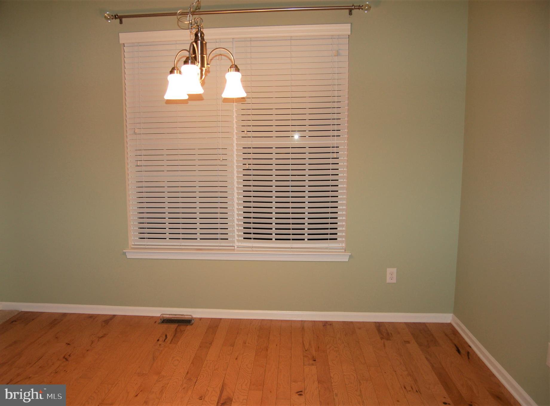 164 Davish Road Coatesville, PA 19320 - Photo 16 of 80 Kitchen dining area