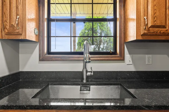 $1,275,000 | 2370 Pulaski Highway, Fayetteville, TN 37334