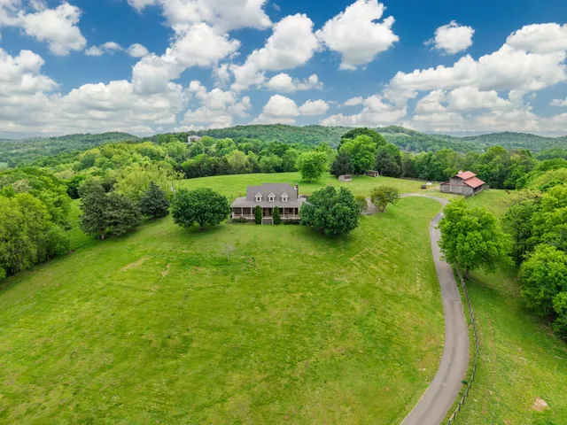 $1,275,000 | 2370 Pulaski Highway, Fayetteville, TN 37334
