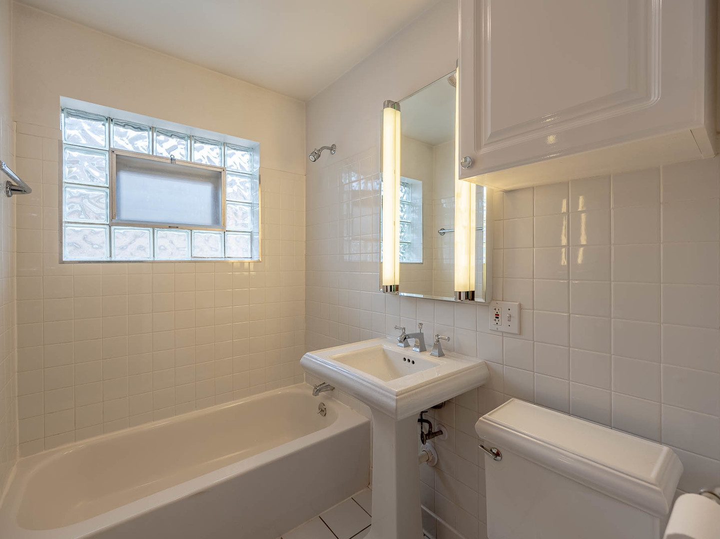 2012 North Taft Avenue Berkeley, IL 60163 - Photo 9 of 14