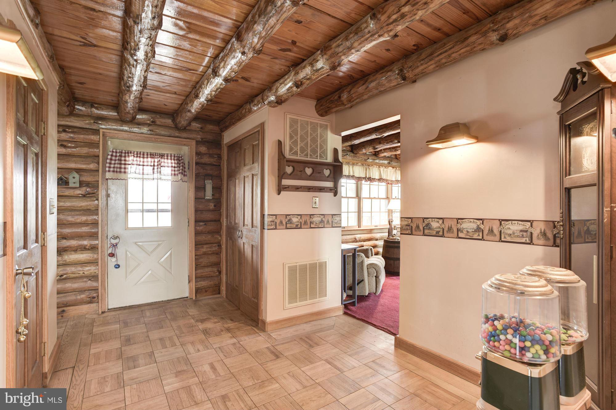 5789 Conover Road Taneytown, MD 21787 - Photo 4 of 30 Interior (General)