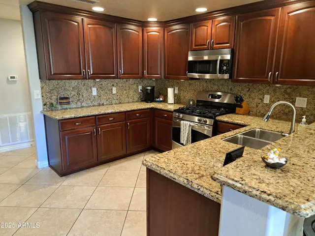 $725,000 | 21320 North 56th Street, Unit 1163, Phoenix, AZ 85054