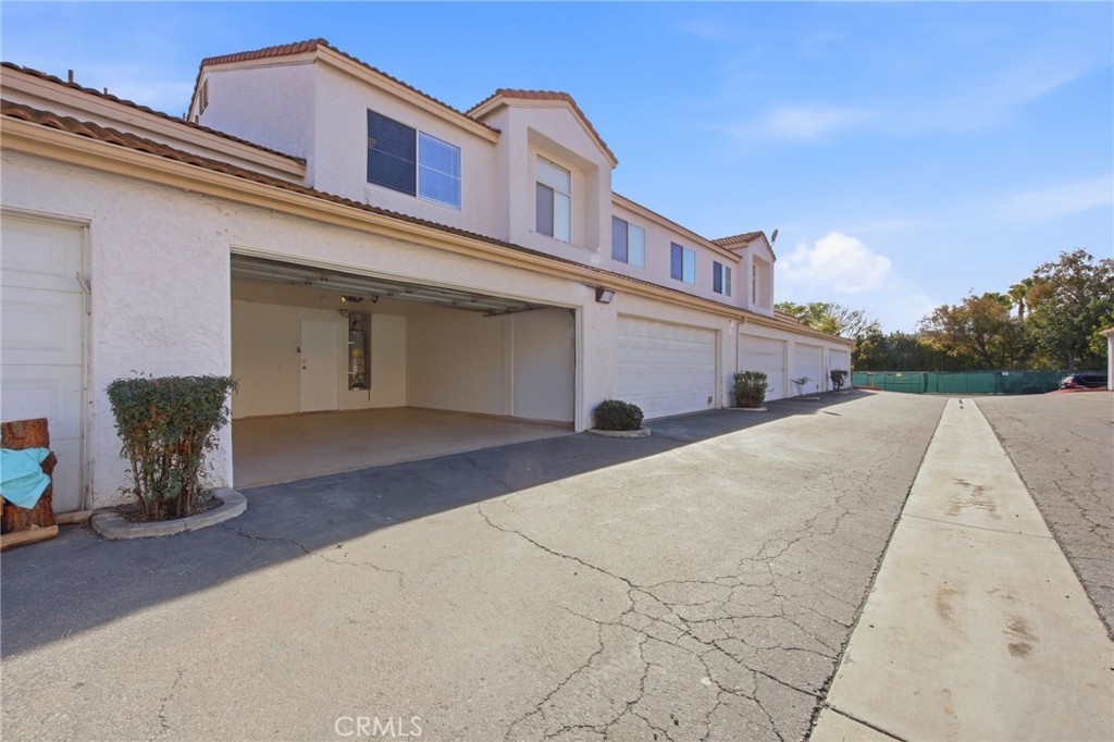 29525 Cara Way Temecula, CA 92591 - Photo 32 of 45