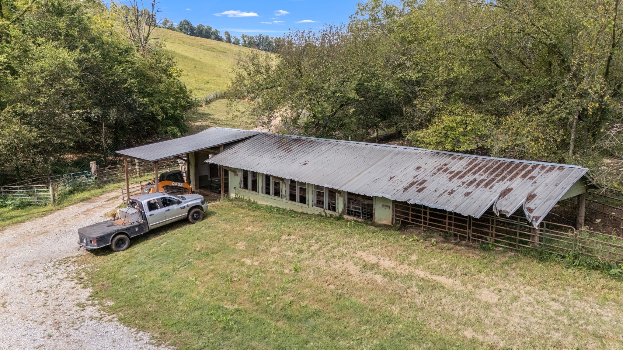 692 Anderson Road Shelbyville, TN 37160 - Photo 16 of 49 a view of a house with a yard balcony and sitting area