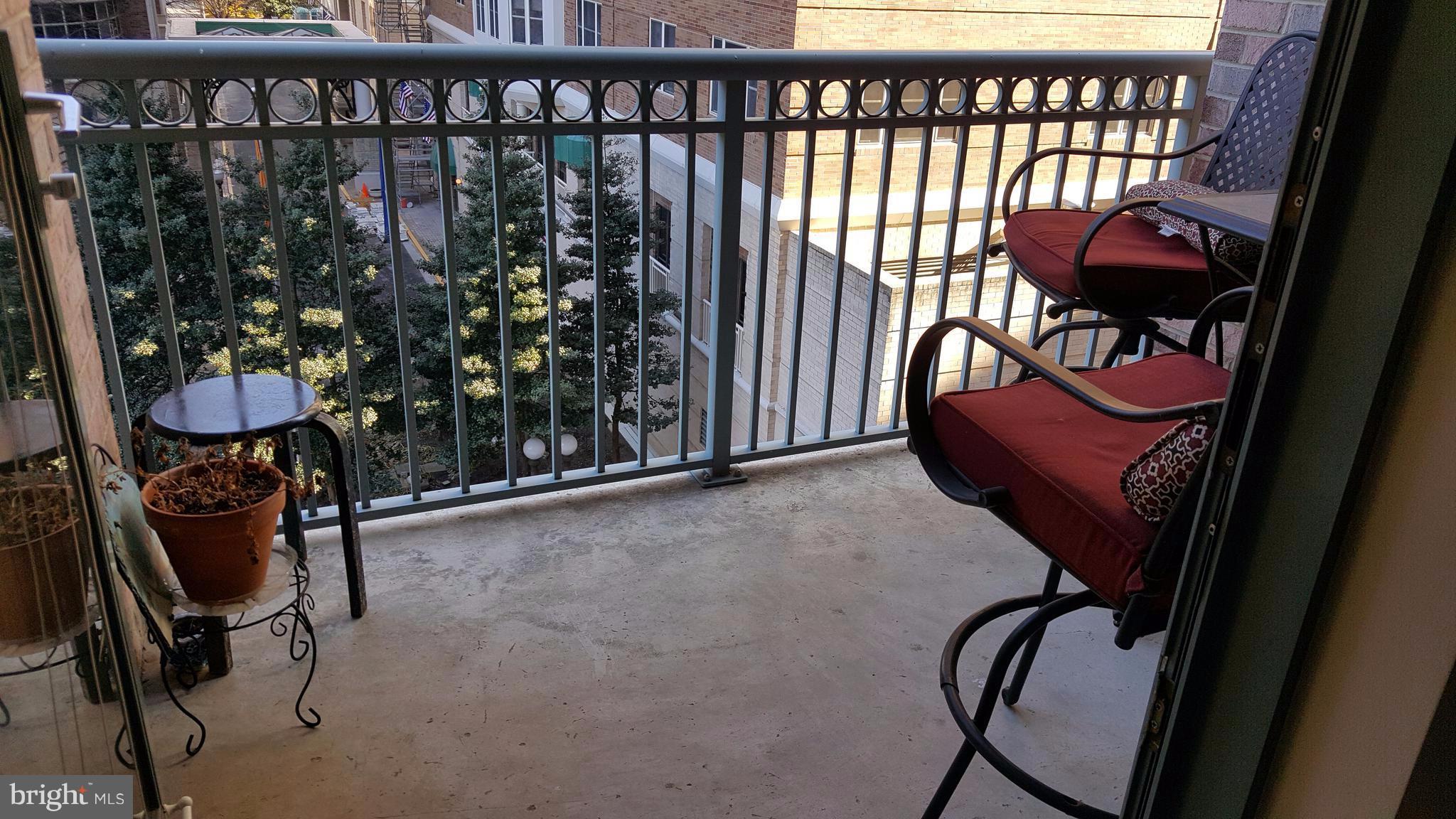 851 North Glebe Road, Unit 510 Arlington, VA 22203 - Photo 14 of 27 Exterior (Rear)