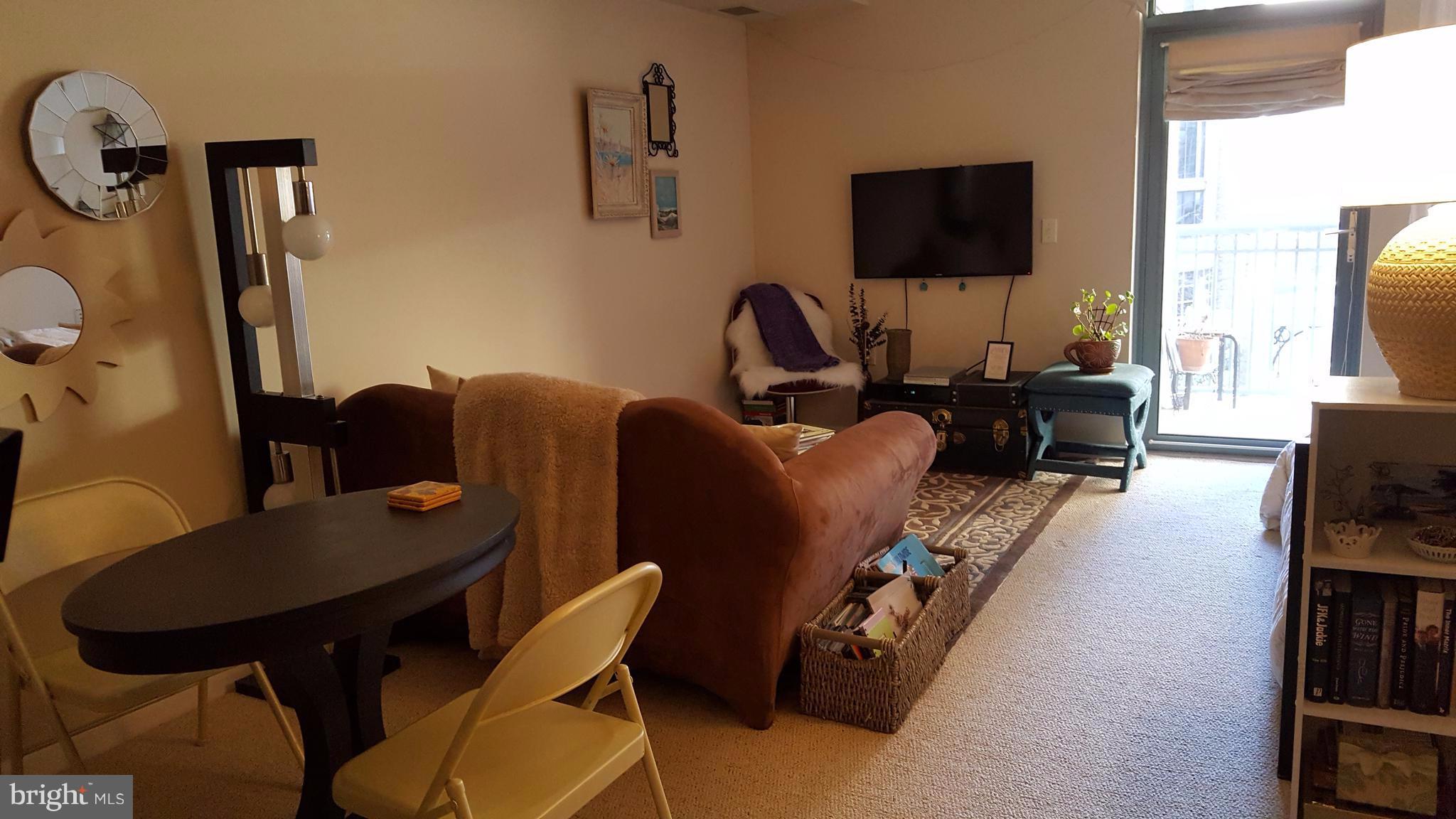 851 North Glebe Road, Unit 510 Arlington, VA 22203 - Photo 5 of 27 Interior (General)