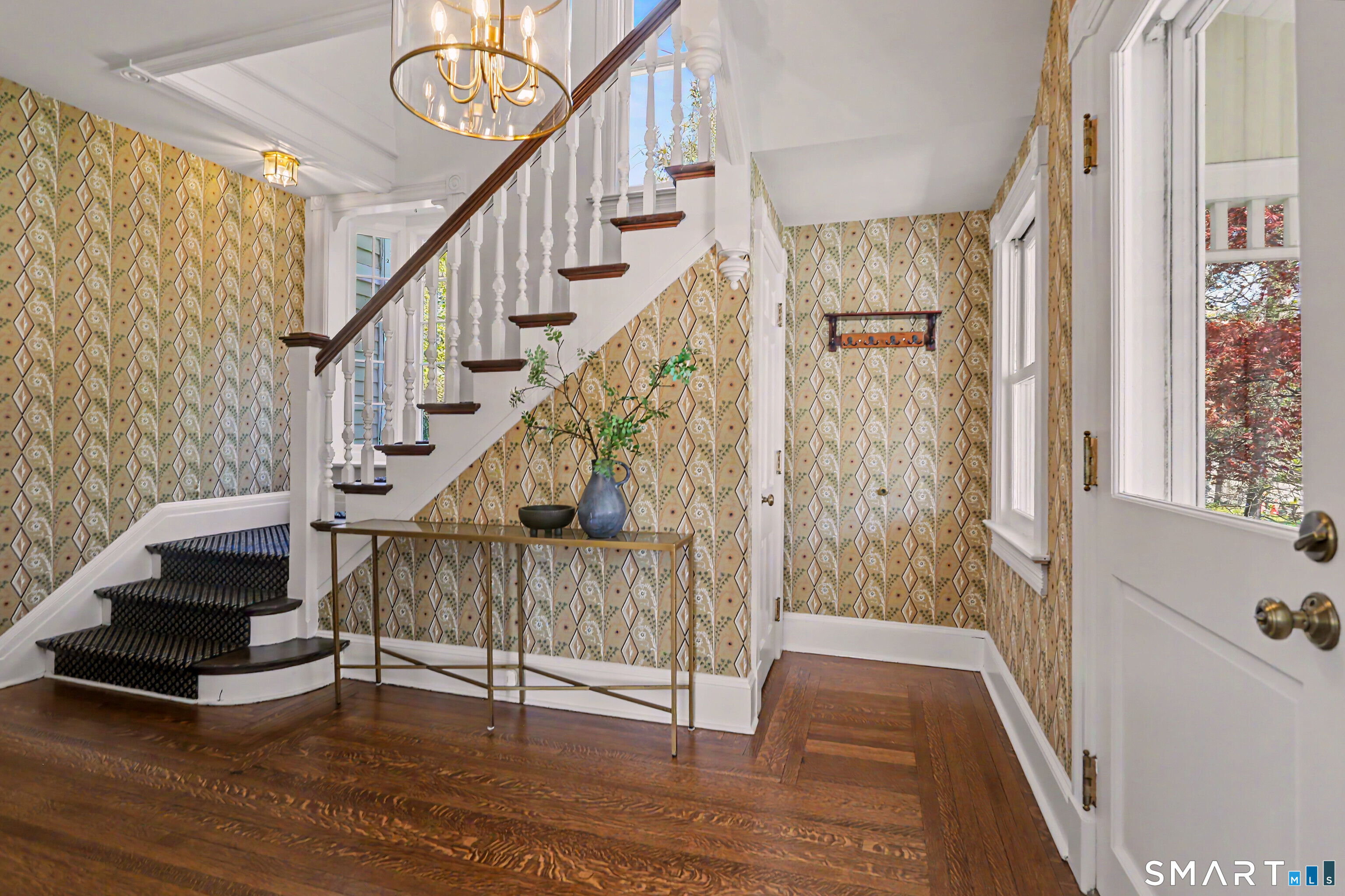 462 Riverside Avenue Westport, CT 06880 - Photo 2 of 36 Entry foyer