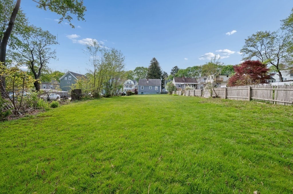24 Falmouth Street Worcester, MA 01607 - Photo 4 of 28