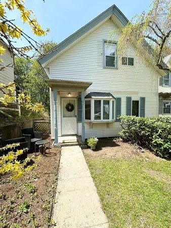 $2,100 | 199 High Street, Unit 1, Athol, MA 01331