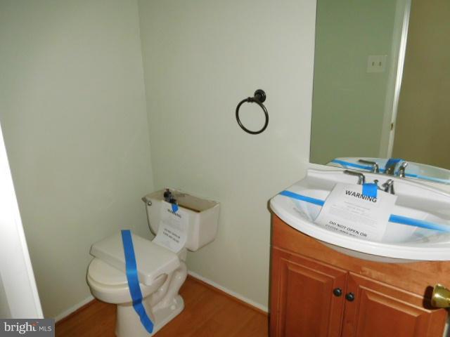 5643 Selford Road Baltimore, MD 21227 - Photo 7 of 18 Bath