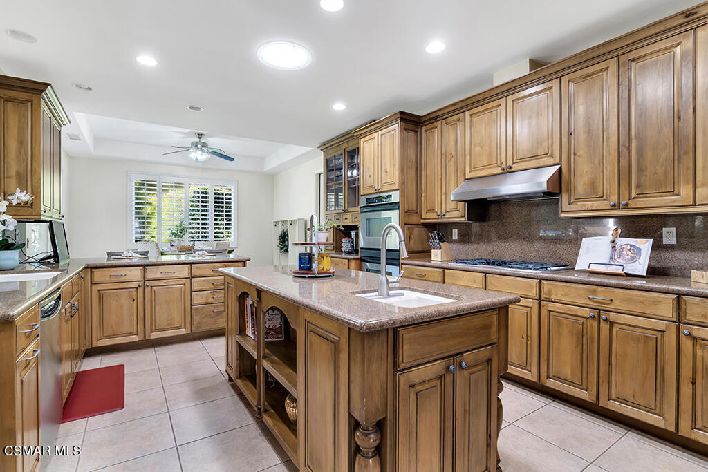 815 Rancho Road Thousand Oaks, CA 91362 - Photo 15 of 40