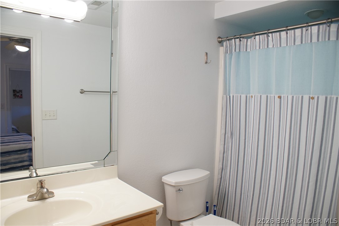 68 Lighthouse Road, Unit 711 Lake Ozark, MO 65049 - Photo 24 of 38