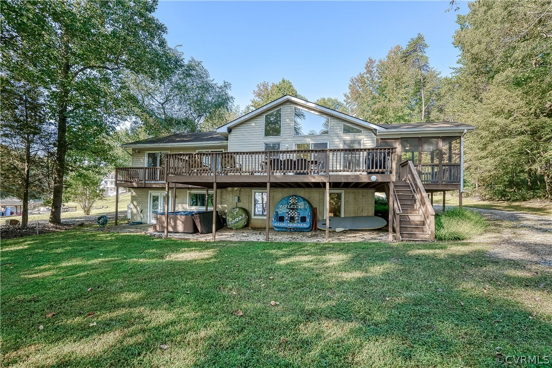 192 Busbees Point Road Bumpass, VA 23024 - Photo 1 of 39 Welcome to waterfront living at Lake Anna, VA