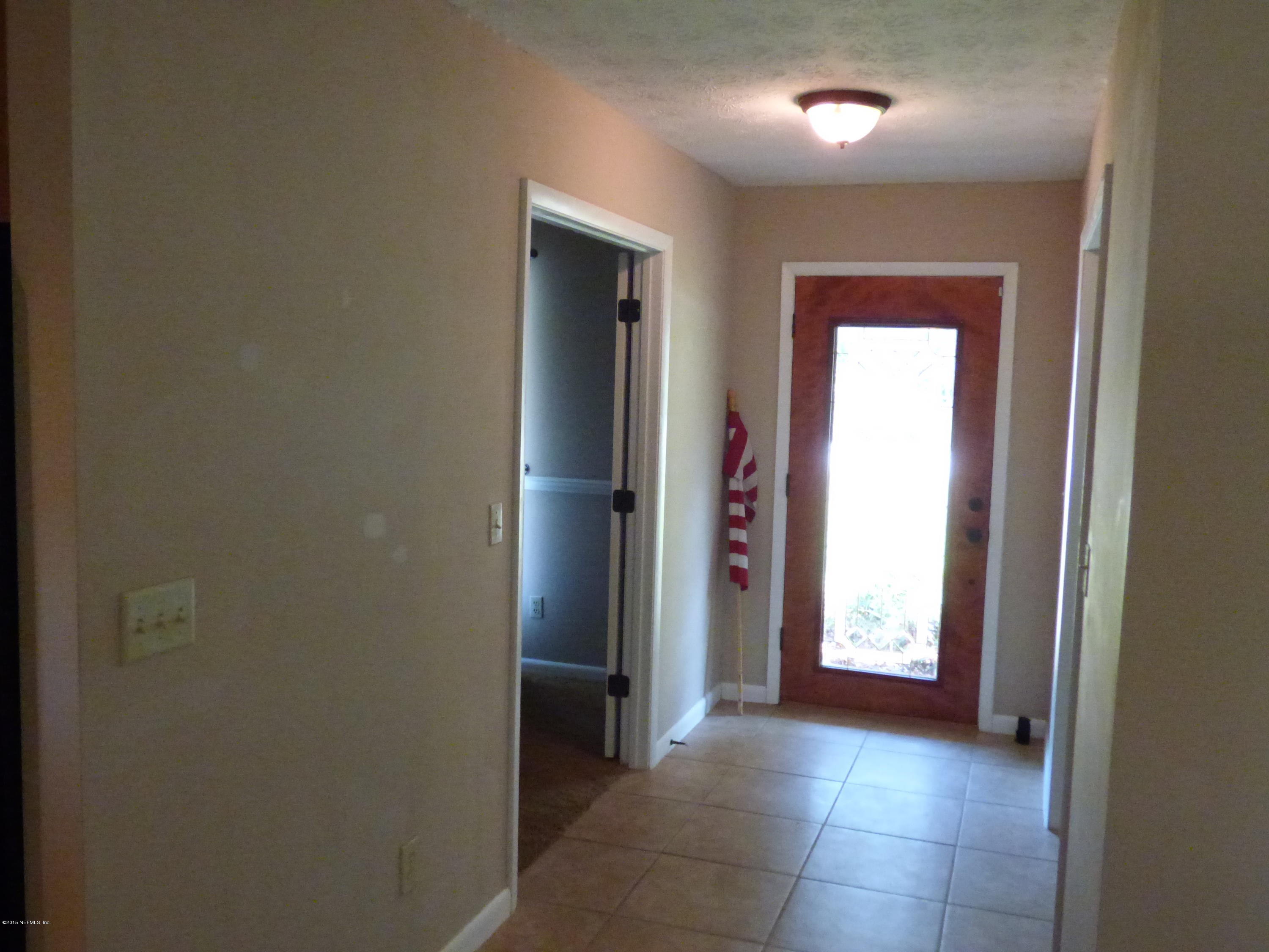 10129 Lake View Road West Jacksonville, FL 32225 - Photo 4 of 24 Foyer