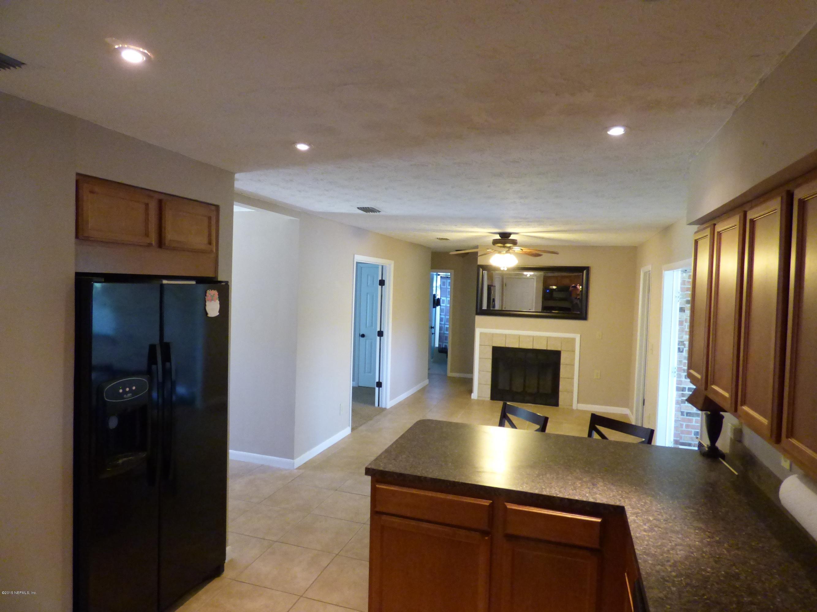 10129 Lake View Road West Jacksonville, FL 32225 - Photo 6 of 24 Kitchen to Dining