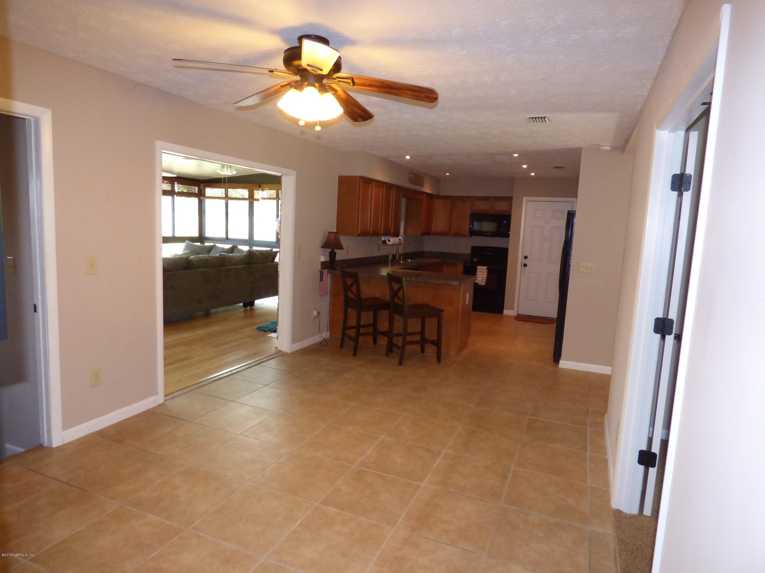 10129 Lake View Road West Jacksonville, FL 32225 - Photo 9 of 24 Dining and Kitchen