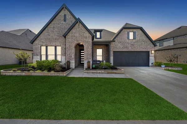 $715,000 | 2902 Neidman Drive, Mansfield, TX 76063