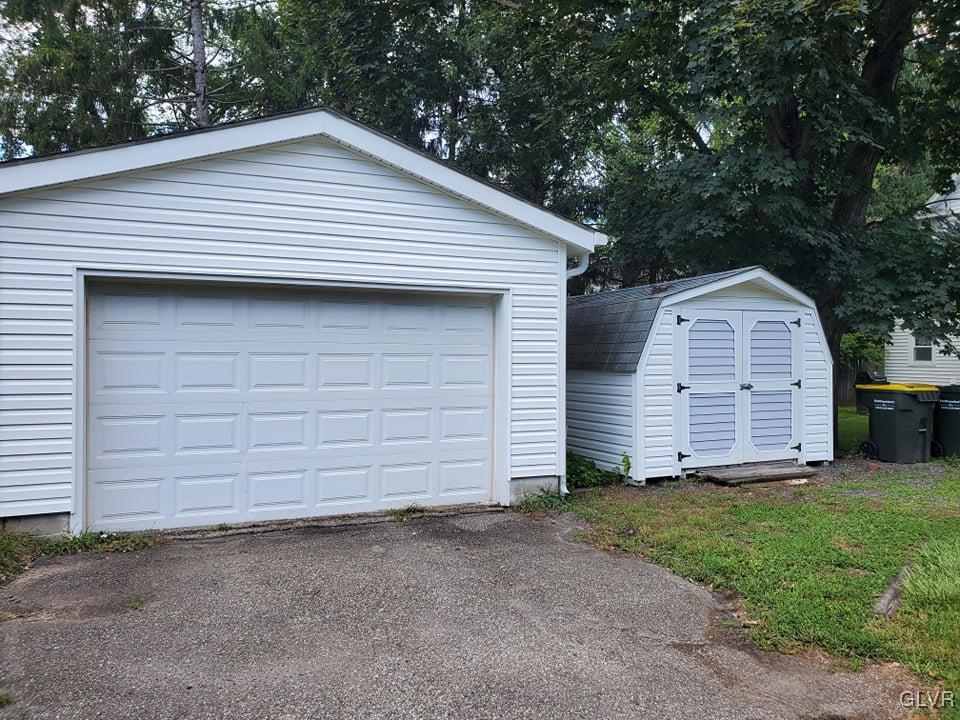 1125 Durham Road Riegelsville, PA 18077 - Photo 3 of 37 Garage and Shed
