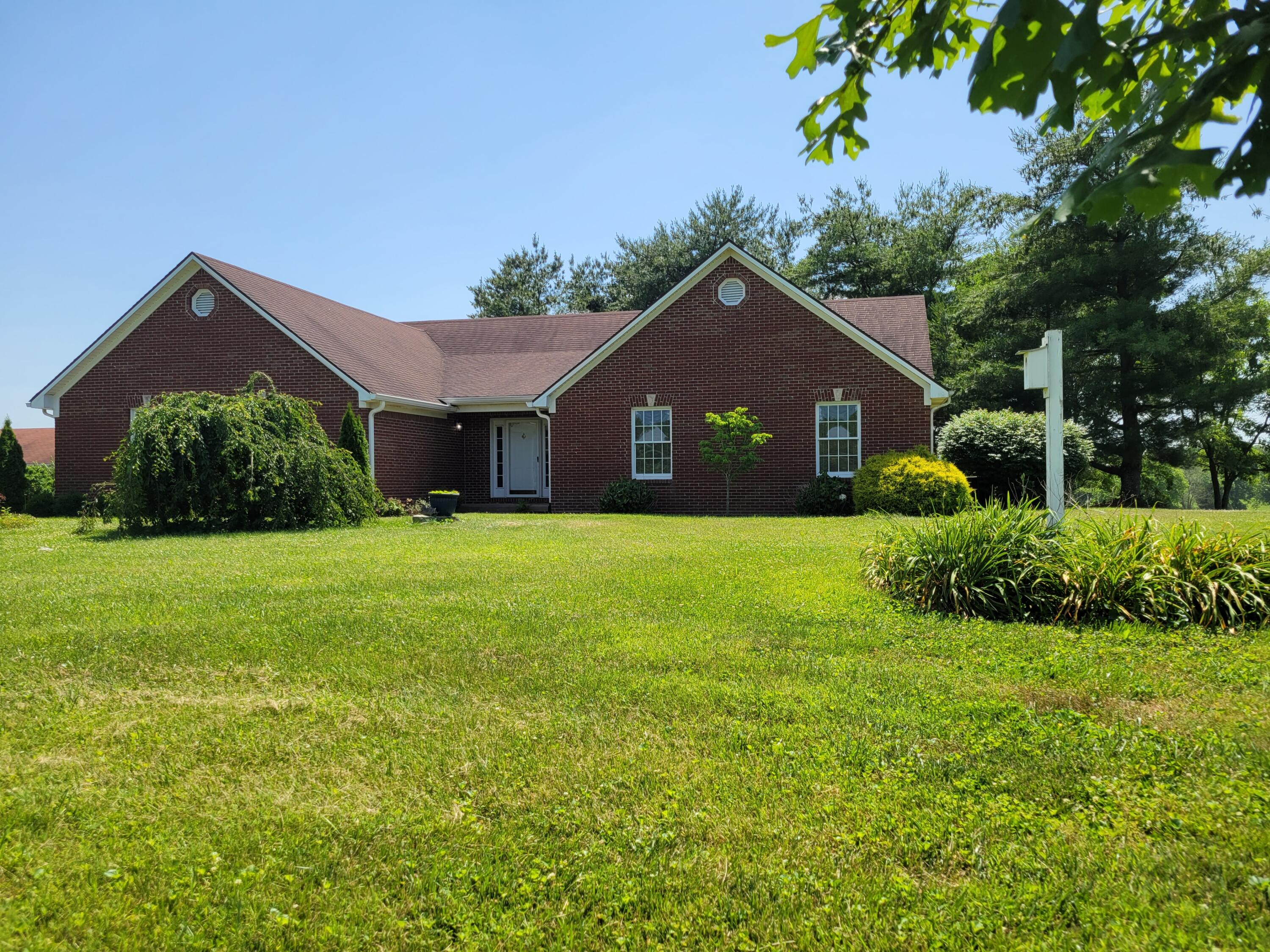 4897 Fords Mill Road Versailles, KY 40383 - Photo 6 of 52 20220614_151806