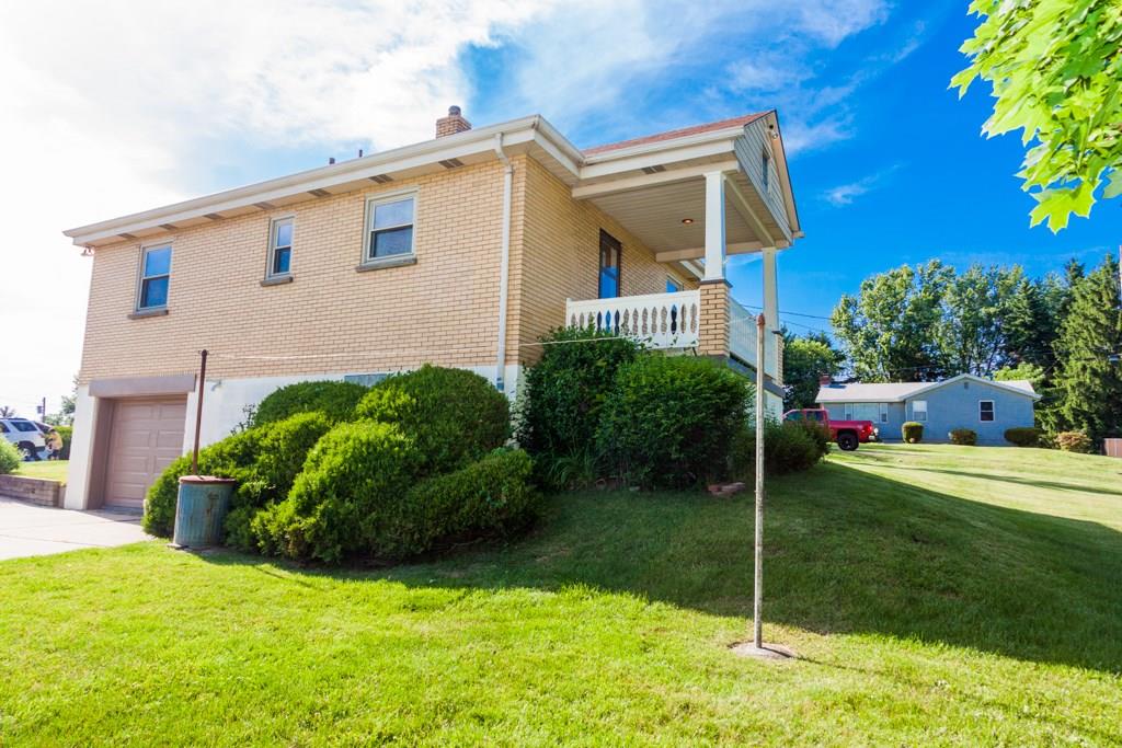 116 Fairview Avenue McKees Rocks, PA 15136 - Photo 3 of 23