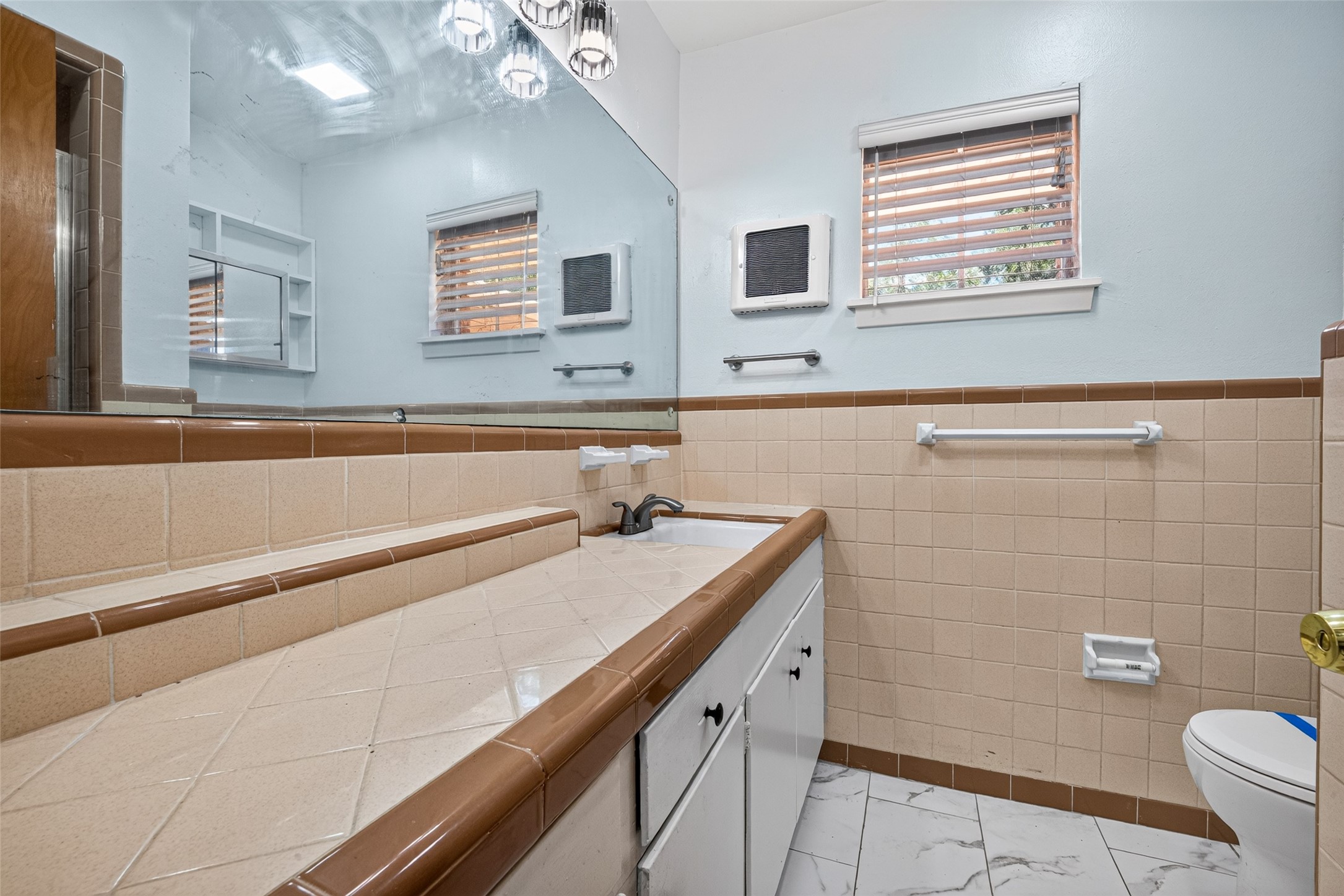 16407 Mahan Road Houston, TX 77068 - Photo 25 of 47 Master Bathroom