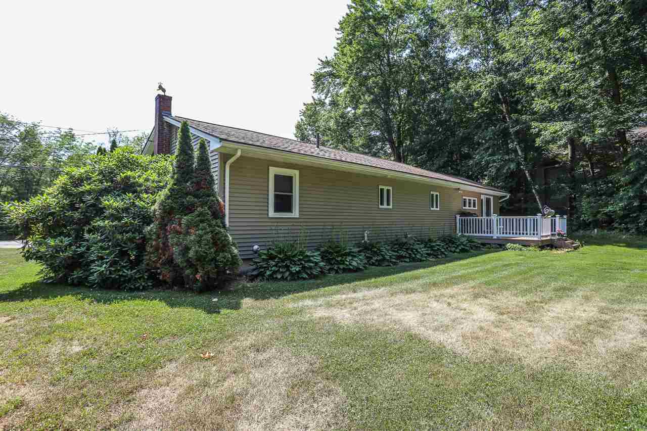 74 Mammoth Road Hooksett, NH 03106 - Photo 6 of 40