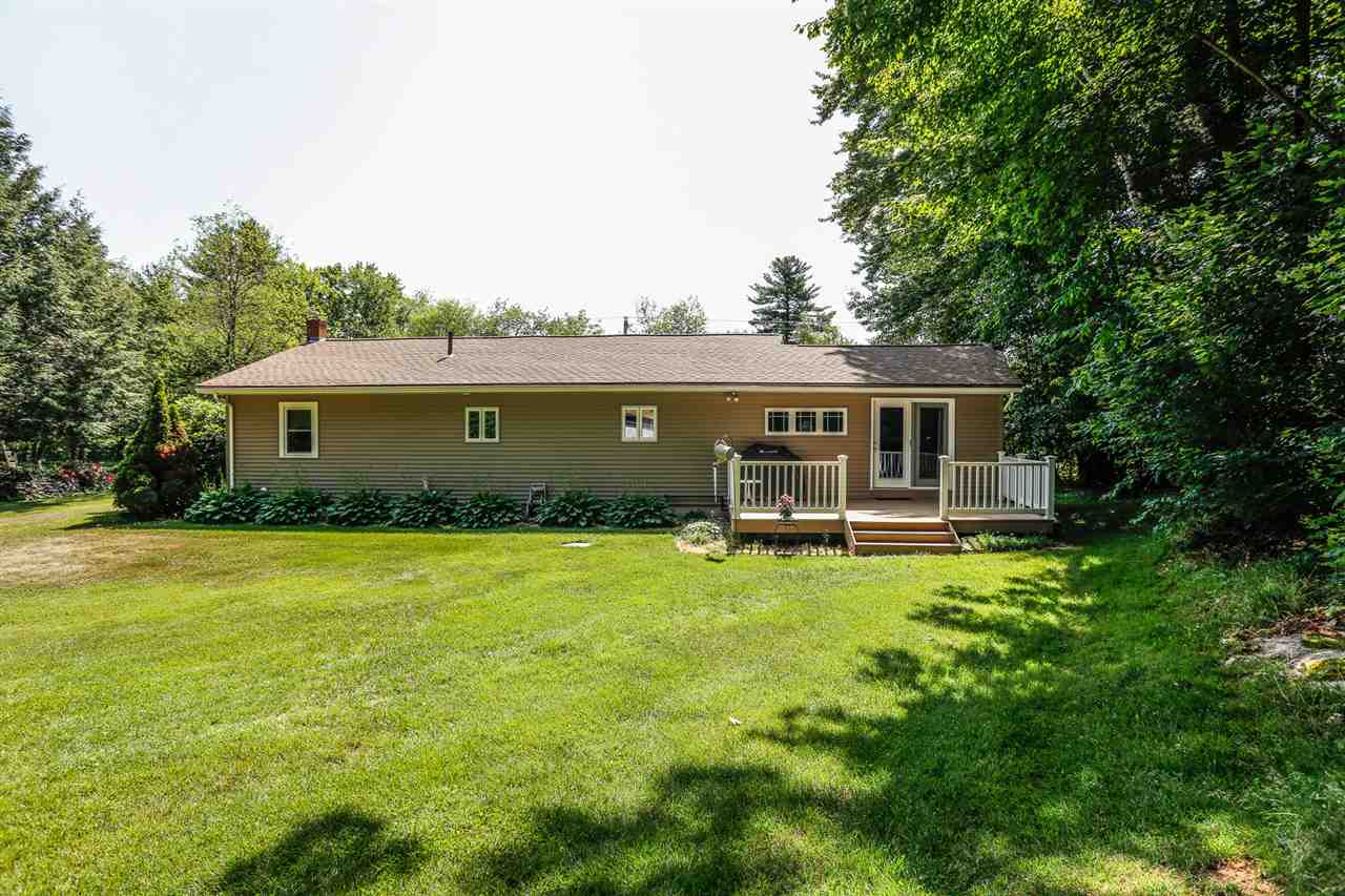 74 Mammoth Road Hooksett, NH 03106 - Photo 9 of 40