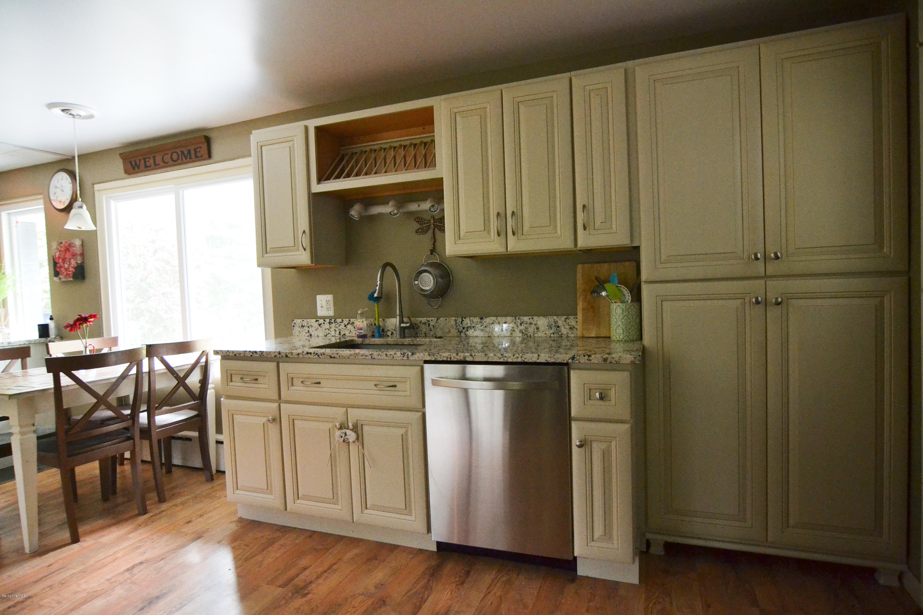 57 East New Lenox Road Pittsfield, MA 01201 - Photo 14 of 41 Kitchen