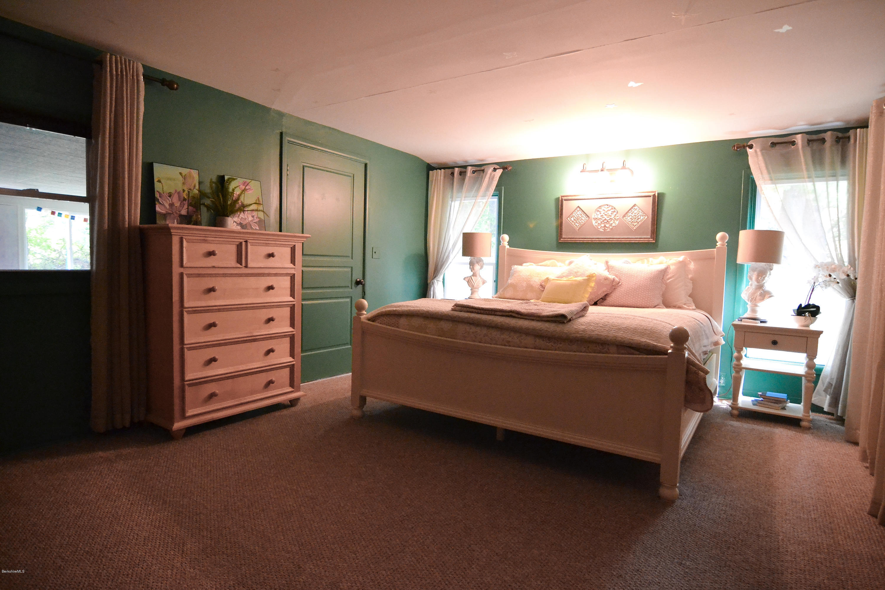 57 East New Lenox Road Pittsfield, MA 01201 - Photo 22 of 41 Master bedroom