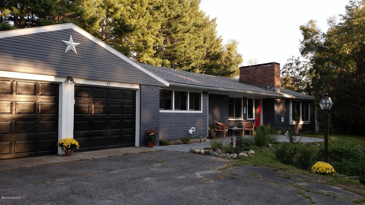 57 East New Lenox Road Pittsfield, MA 01201 - Photo 4 of 41 57 east new lenox - 13