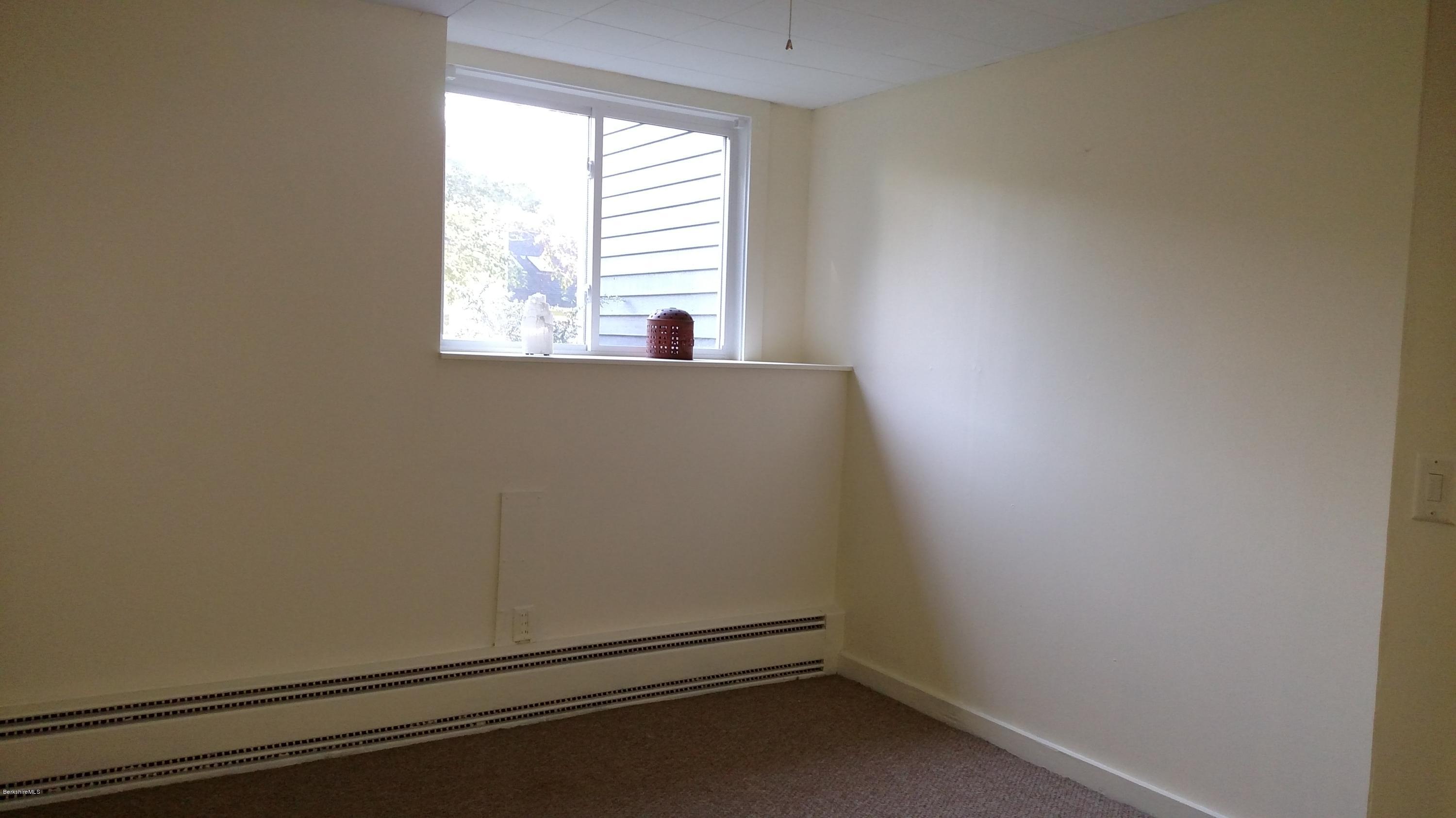 57 East New Lenox Road Pittsfield, MA 01201 - Photo 33 of 41 Bedroom