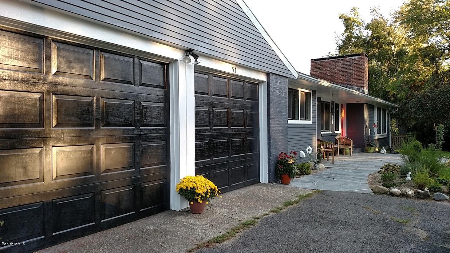 57 East New Lenox Road Pittsfield, MA 01201 - Photo 7 of 41 2 car garage