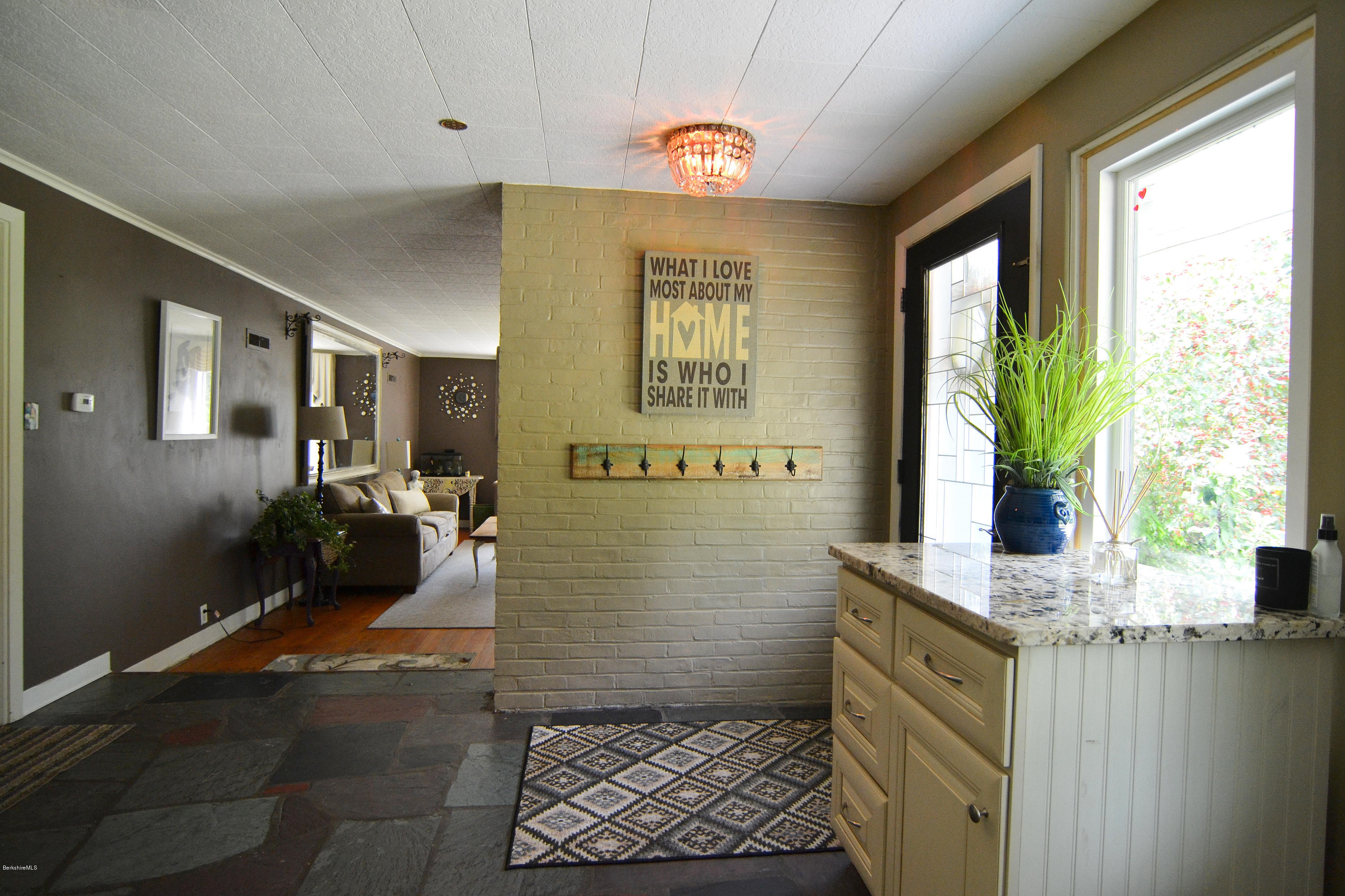 57 East New Lenox Road Pittsfield, MA 01201 - Photo 10 of 41 Front Hall