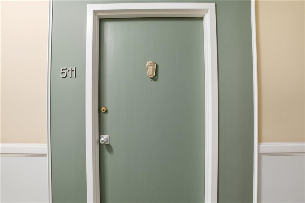 128 North Craig Street, Unit 511 Pittsburgh, PA 15213 - Photo 35 of 46 a bathroom with a glass shower door
