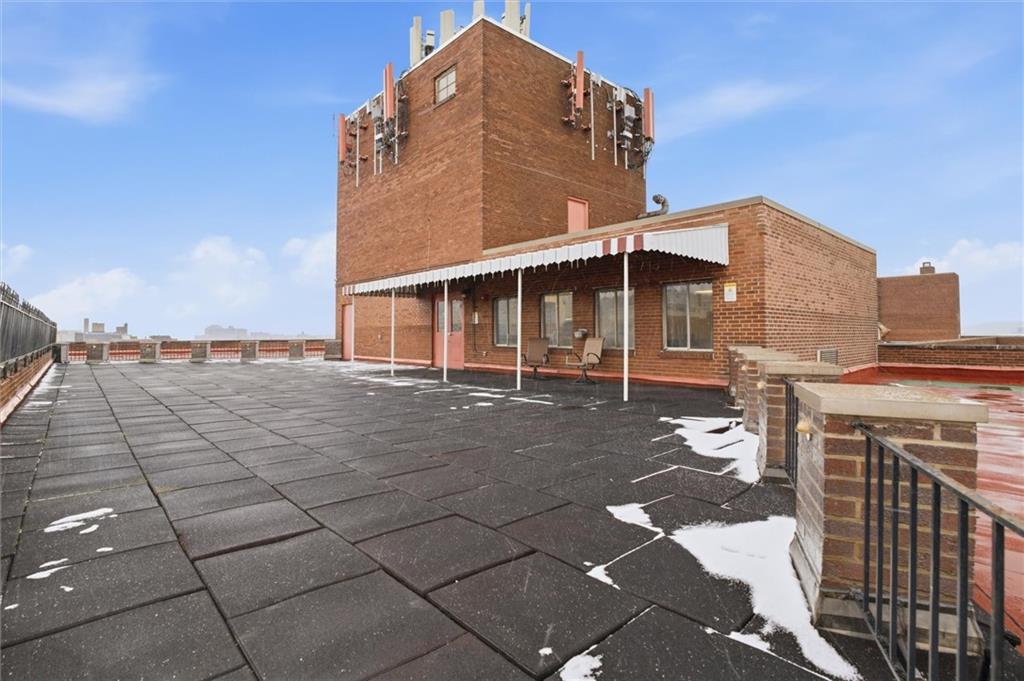 128 North Craig Street, Unit 511 Pittsburgh, PA 15213 - Photo 42 of 46 a view of a large building