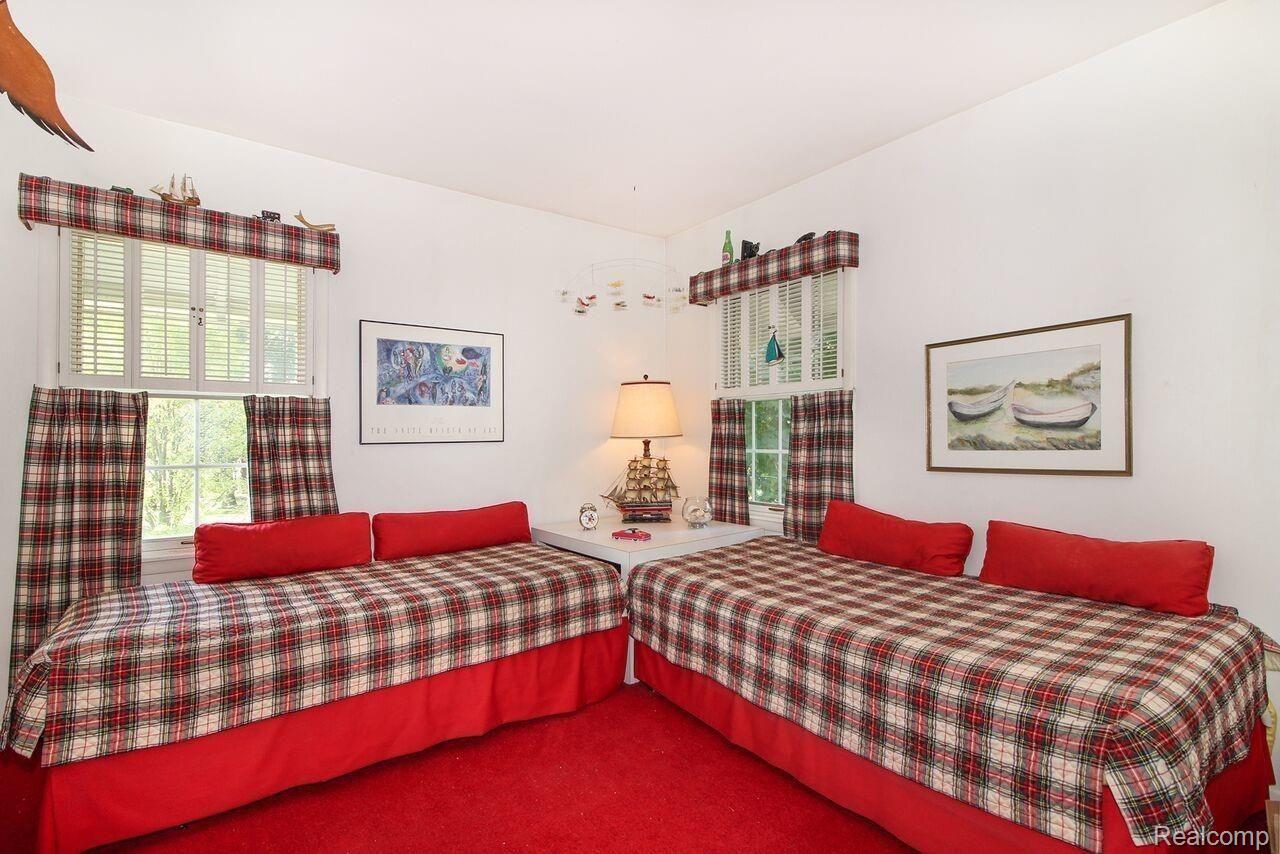 888 Lake Shore Road Grosse Pointe, MI 48236 - Photo 27 of 40 27.jpeg