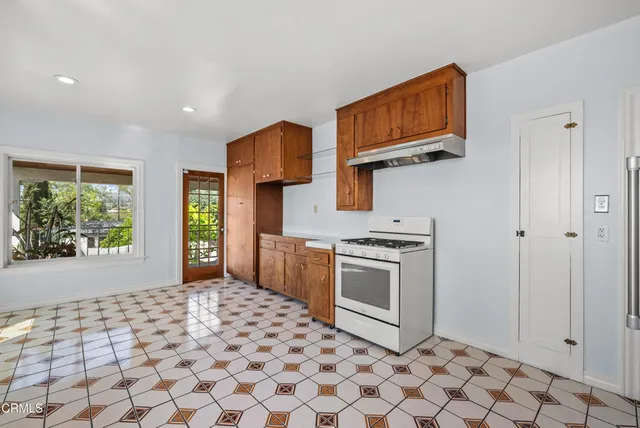 $1,200,000 | 1513 East Garfield Avenue, Glendale, CA 91205