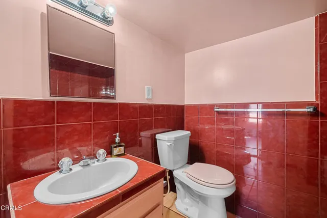 $1,200,000 | 1513 East Garfield Avenue, Glendale, CA 91205