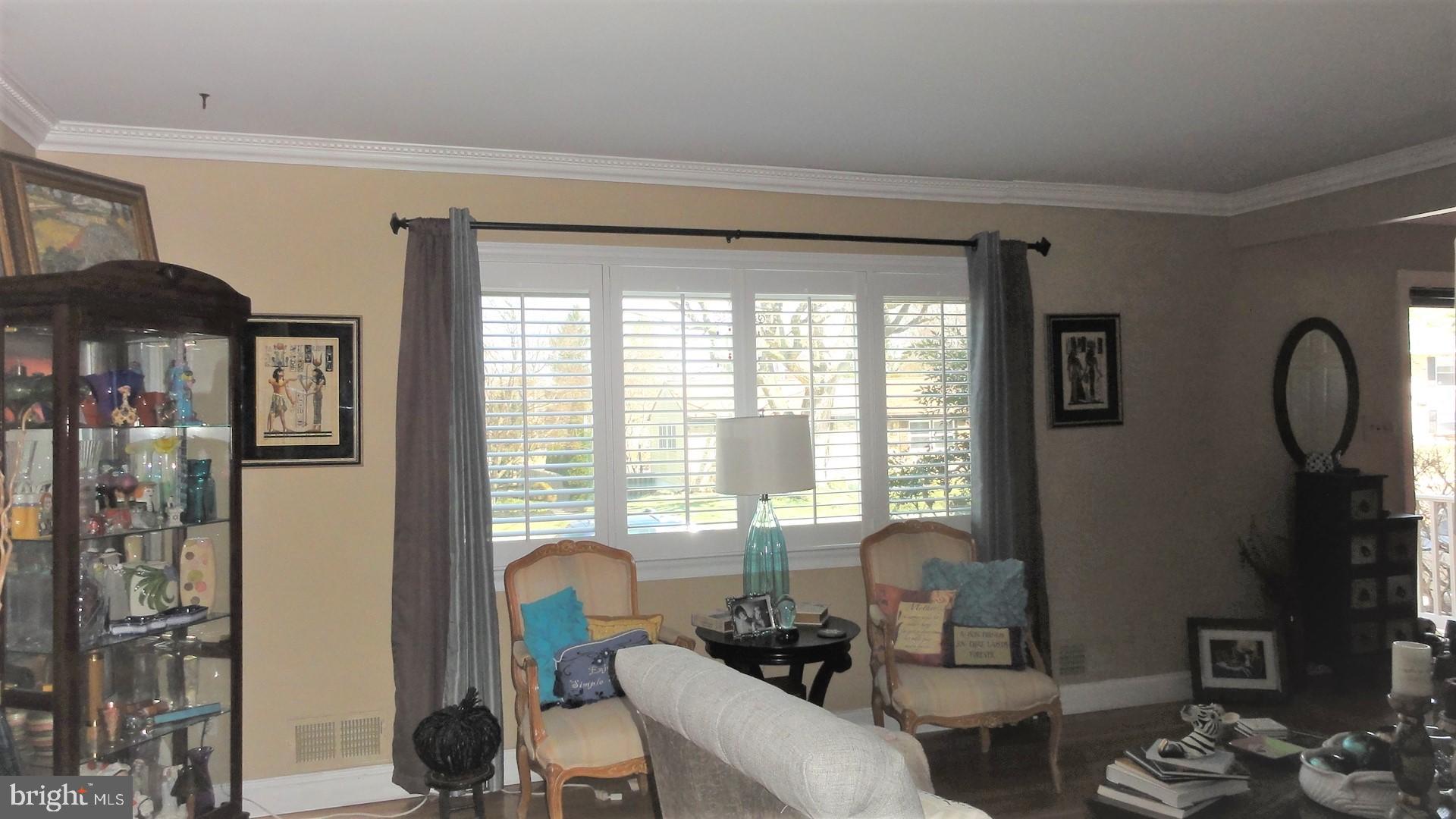 430 Highmeadow Road Reisterstown, MD 21136 - Photo 8 of 36 Living Room w/HWD and Bay Window